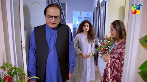 [ BEST SCENE ] Kitni Girhain Baqi Hain - Episode 10 - Bohtan - #hajrayameen #noorhassan - HUM TV
