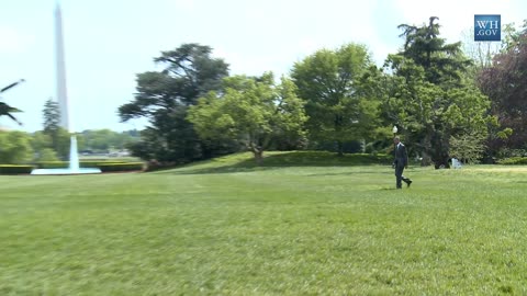 West Wing Week: 05/08/2015 or, “Viva Los Estados Unidos!” May 08, 2015