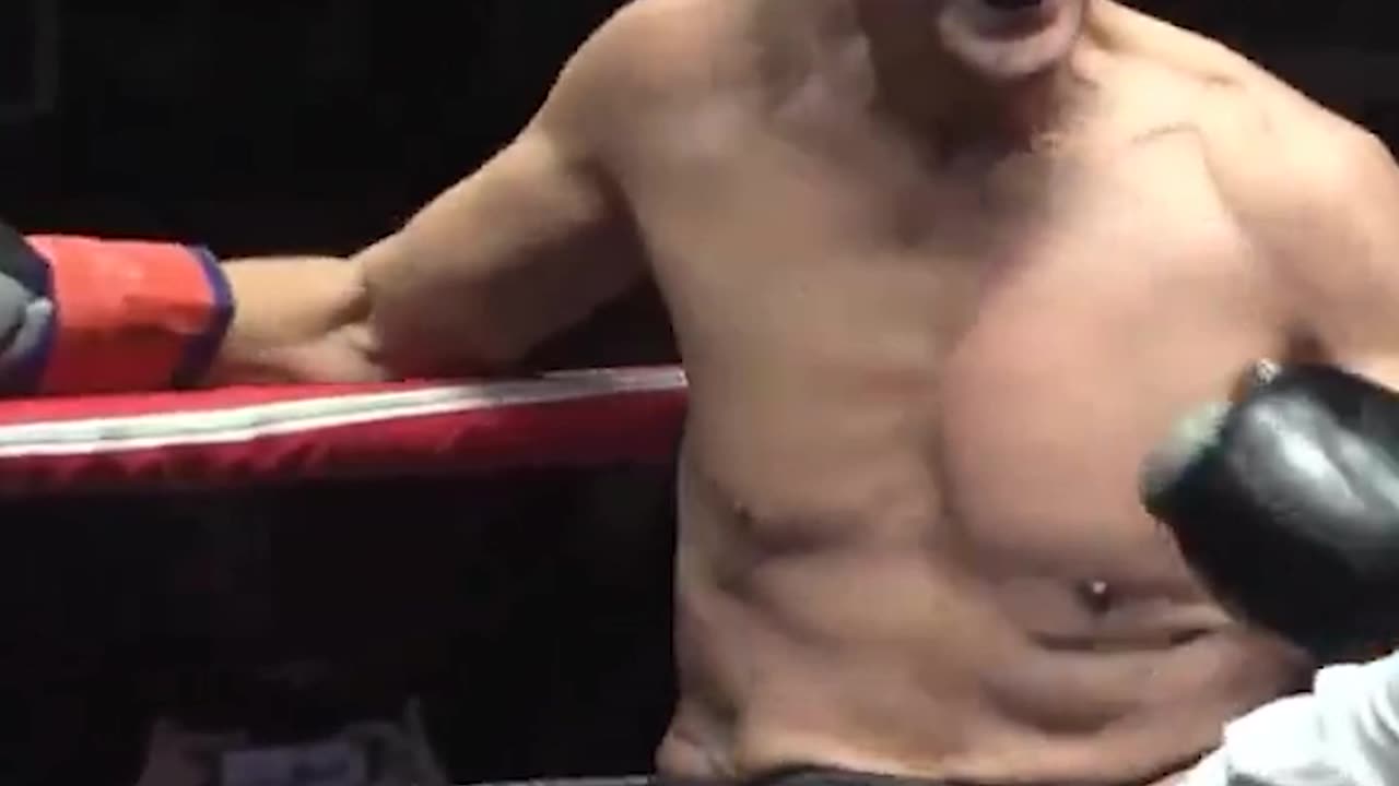 58-year-old boxer makes his pro debut (it goes badly)