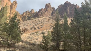 Central Oregon – Smith Rock State Park – High Desert Canyon Forest – 4K