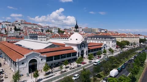 Lisbon Big Overview - 3 Hours Tuk Tuk Tour