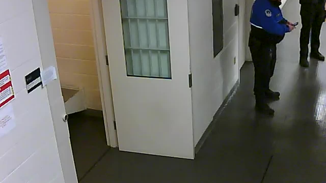 1665HQOB02PrisonerProcessingCell_2021-01-06_02h20min01s023ms.mp4