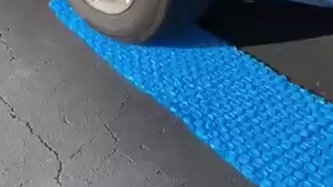 Satisfying car roller