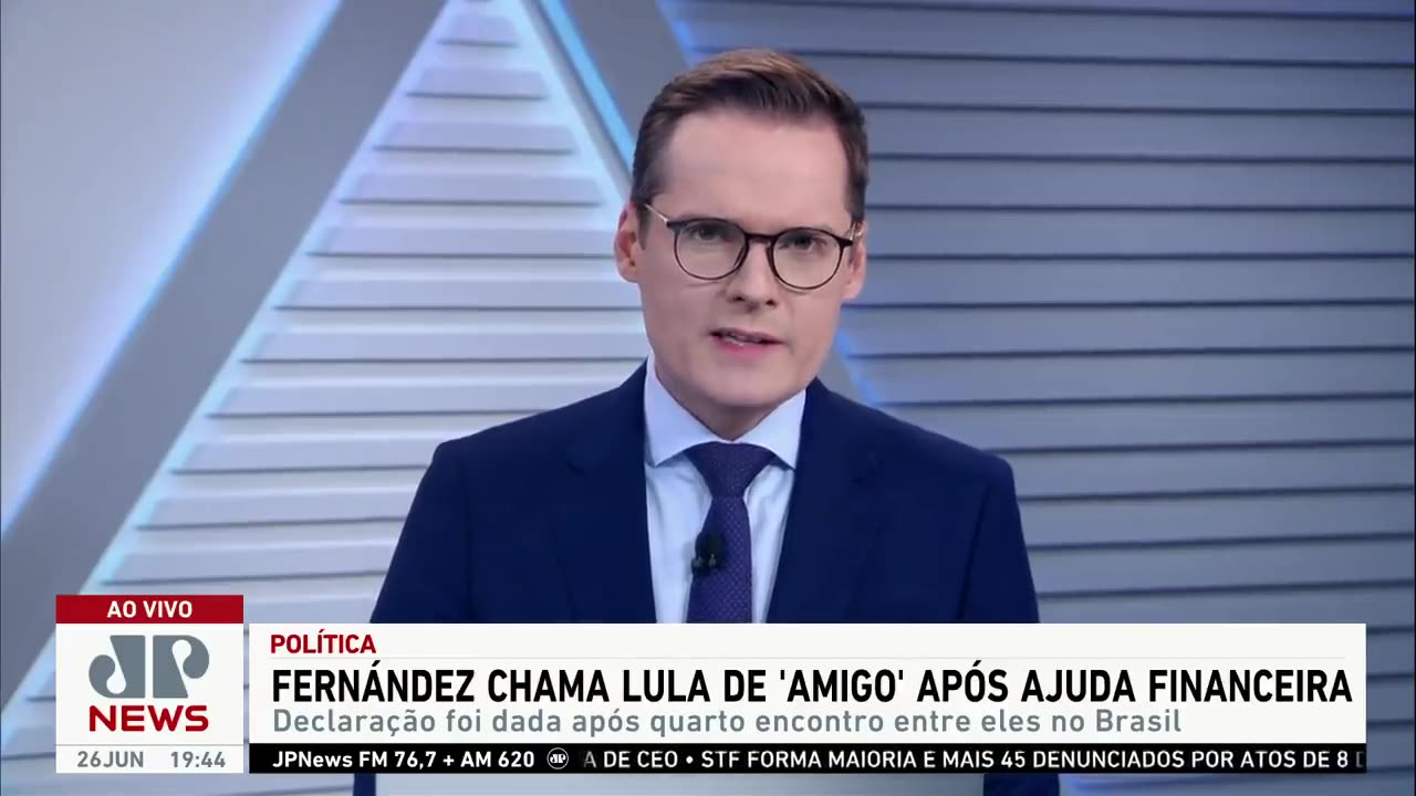 Fernández chama Lula de "amigo" após ajuda financeira