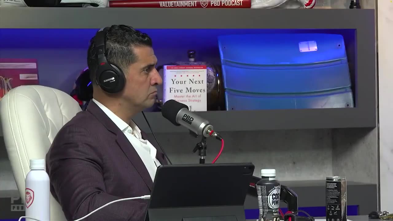 "People You Can't Trust" - Why Did Obama Compare General Flynn to Putin?