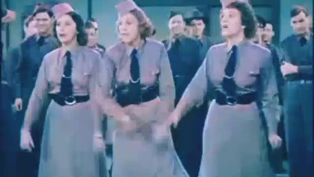 The Andrews Sisters - Boogie Woogie Bugle Boy.