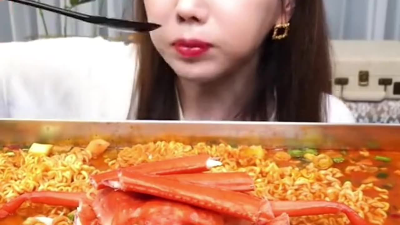 Crab Spicy Noodles & Mixed Rice In Crab Plum