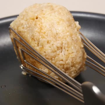 Siracha chicken mayo chicken rice balls