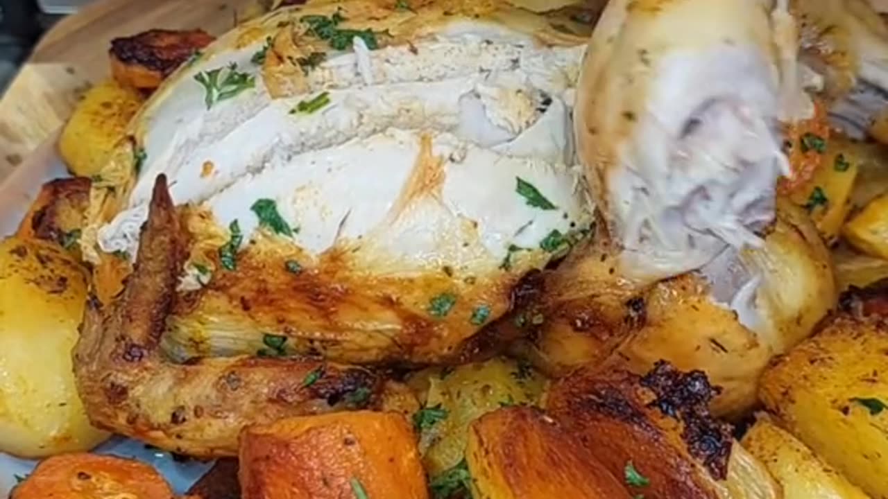 **"Juicy and Flavorful Roast Chicken Filling"**