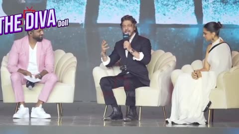 Goosebumps Moment When Shahrukh Khan Said Live Dialogue Back To Back From Jawan Movie / Crowd Crazy