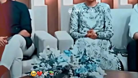 مچلتی ہیں سینے میں لاکھ آرزوئیں! فیض احمد فیض