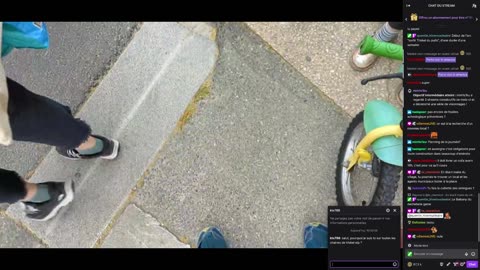 2023-04-12 (1bis) - Loot de chaises (live écourté) - Twitch Meutemediatique (version avec chat)