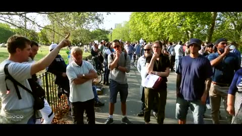 Unitarian debate interrupted by a triggered Shia _ Bob of Speakers Corner