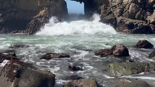 KeyholeArch,PfeifferBeach,BigSur