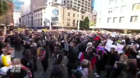 Australia - "Lockdown Protests Bad"