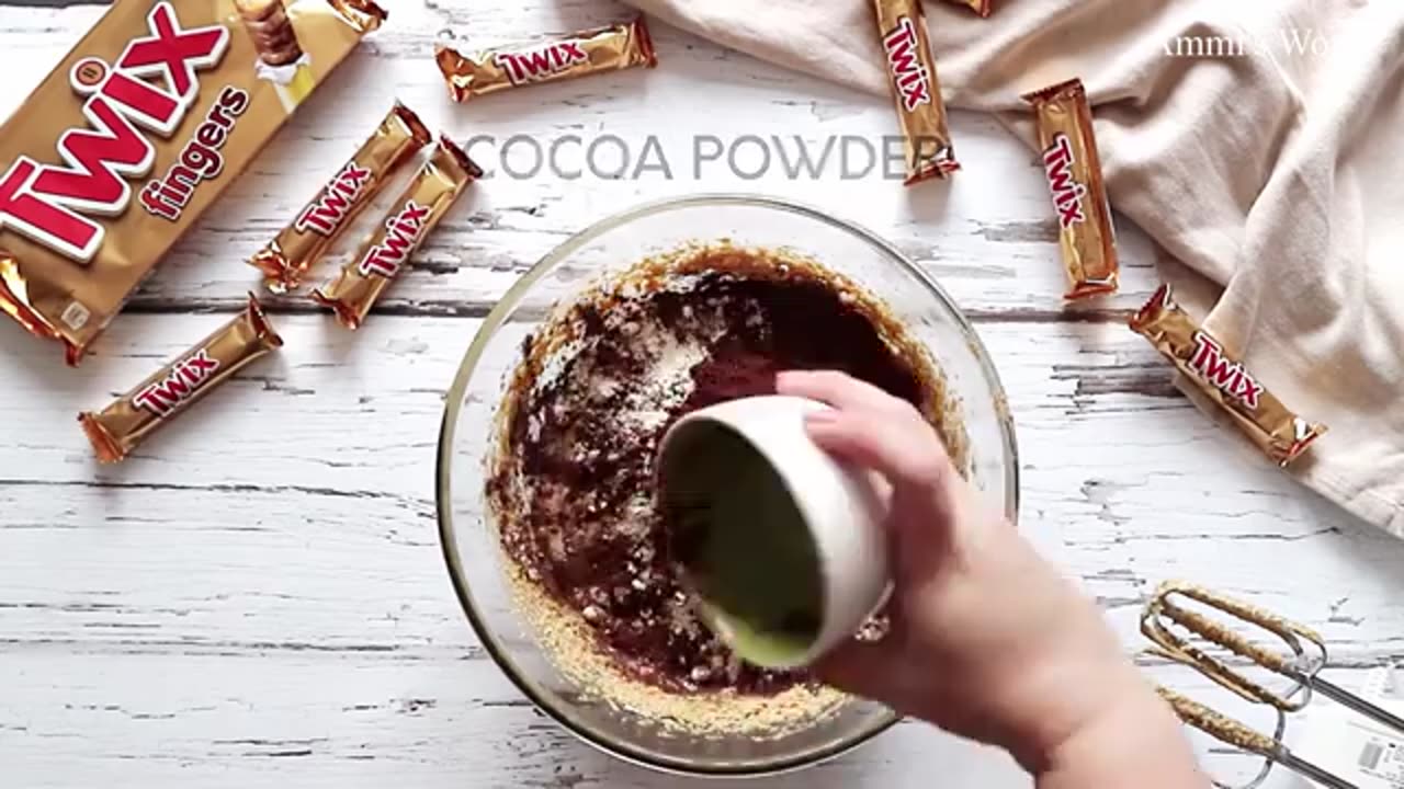 No bake chocolate cake/Twix chocolate Cake