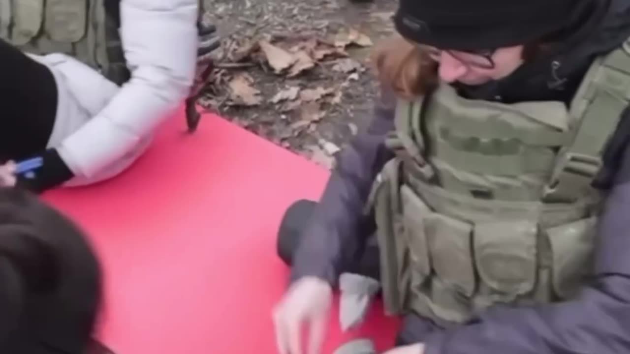 Ukrainian women training for the frontlines