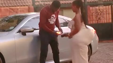 This African Azz is something else damn..