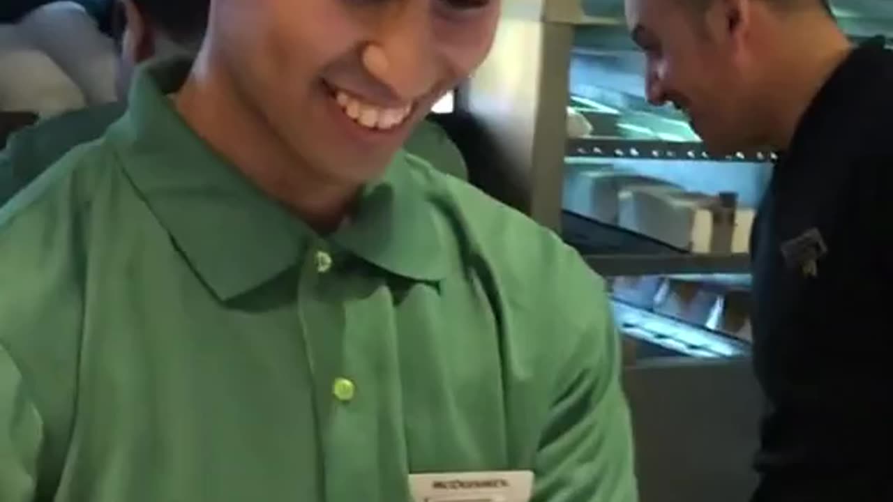 Achraf Hakimi Lookalike Working in McDonald’s