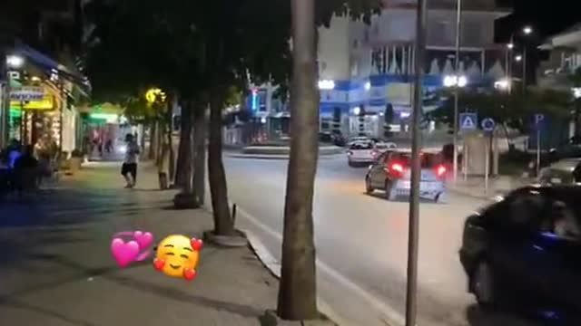Vajzat qe t shkruajn vet tparat>NGE