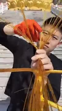 Craftsman makes Golden Wires Money Tree - shorts