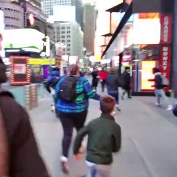 People running in horror in NYC