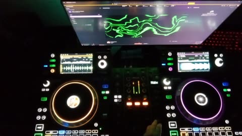 EDM DJ live Video