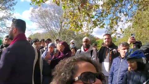 Speakers Corner - Shalini Gets Water Thrown On Her And Gets Her Israeli Flag Sto