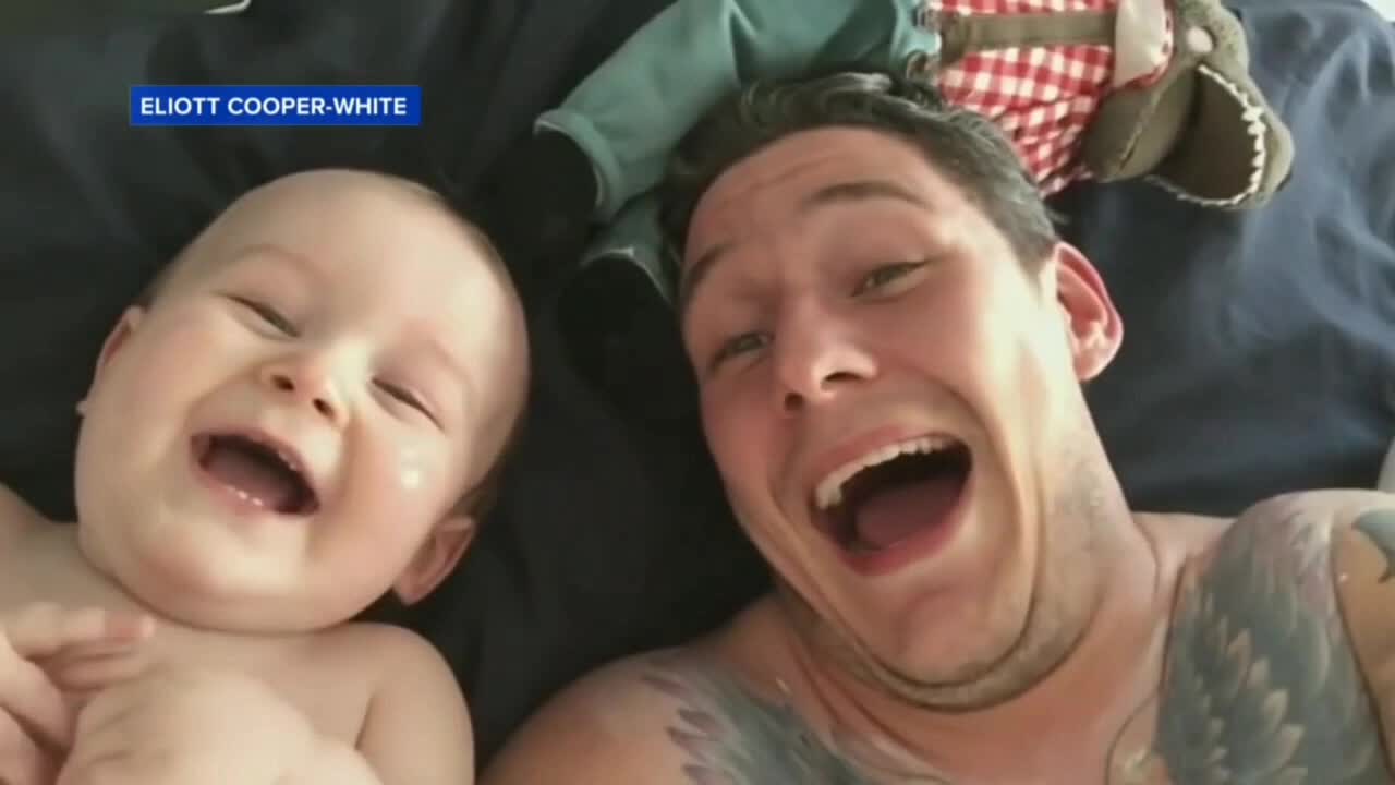 👶baby laughing 🤣uncontrollably at 😂dad will make you smile😂