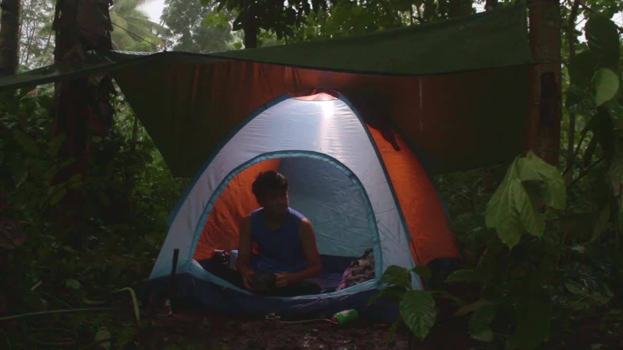 SOLO OVERNIGHT CAMPING IN THE RAIN - RELAXING IN THE TENT - ASMR-20