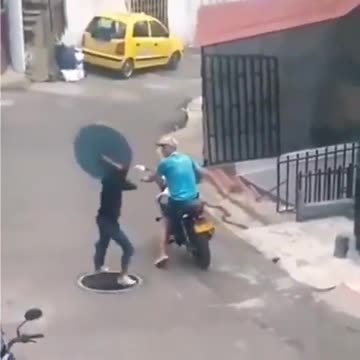 Instant Karma for Thief - Nice try mate