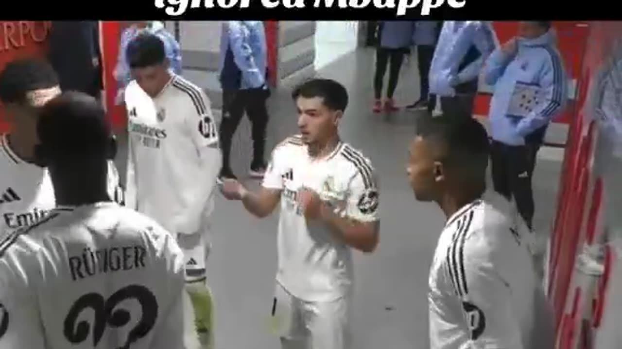 Whether you like Mbappé or not, the video really hurts, he looks so lost.