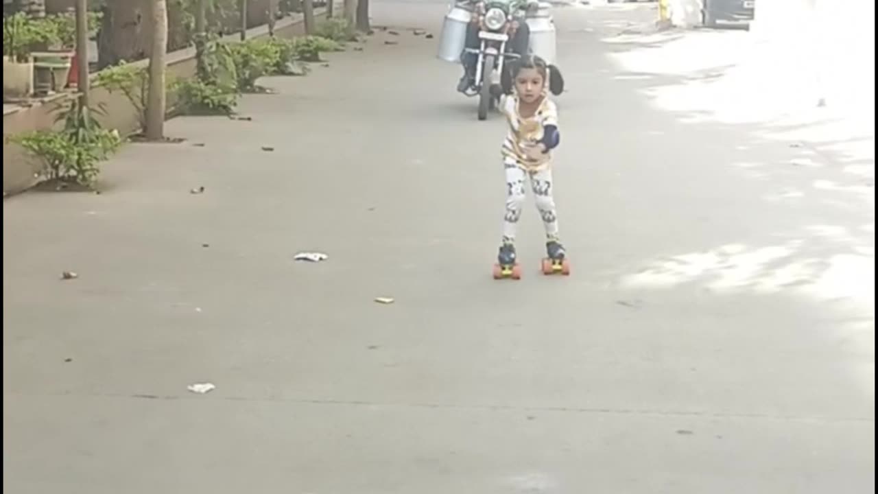 Skating shoes shorts | Skating | Skating Girl | #rumble #rumble studio #Harshalidhankhola