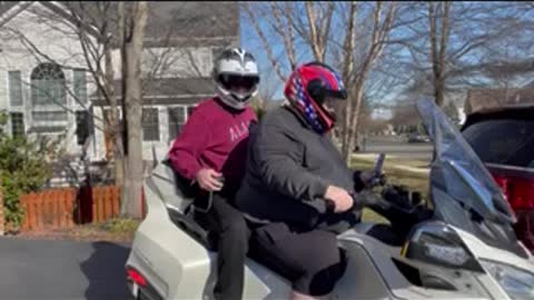 Taking step-dad on first ryde on the spyder.