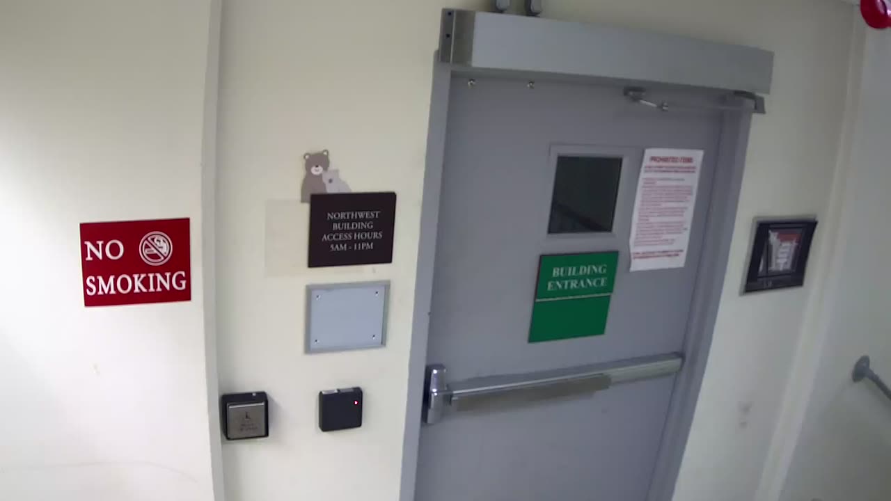 5181CHOBBANorthLobbyStair8_2021-01-06_20h00min01s877ms.mp4