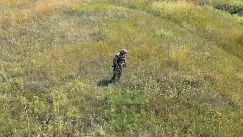 Sappers of the Russian Guard undermine Ukrainian mines extracted in the fields of Donbass