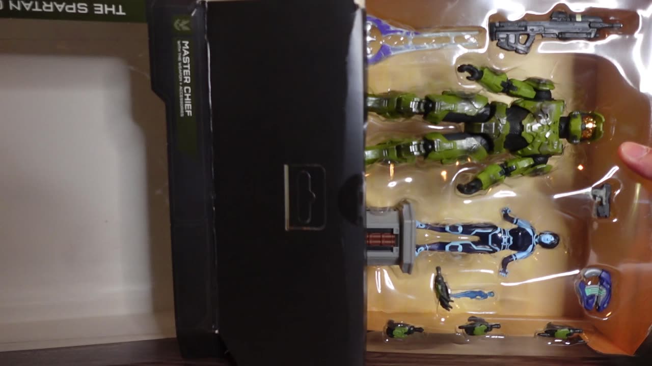 ASMR Unboxing Shorts: Master Chief and The Weapon 2pk