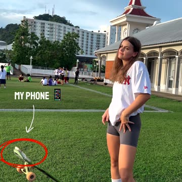 I sticked my phone to longboard! 🤯