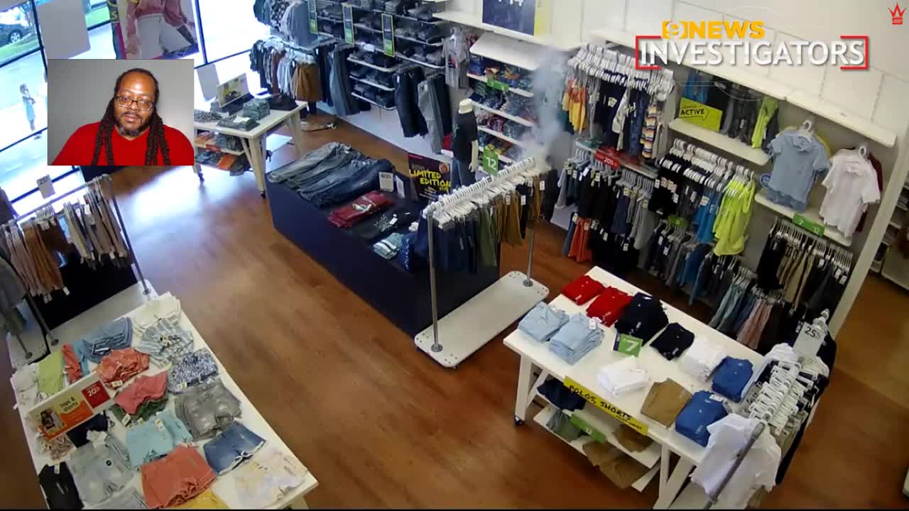 Mom Uses Her Kids To Allegedly Set Store On Fire So She Could Steal From Clothing Store!