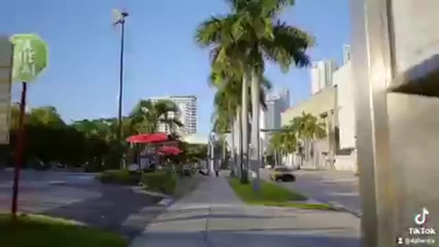 ΕΝΑΣ ΚΟΣΜΟΣ ΜΕ ΑΓΑΠΗ ΓΙΑ ΤΟΝ ΜΗΤΣΟΤΑΚΗ.