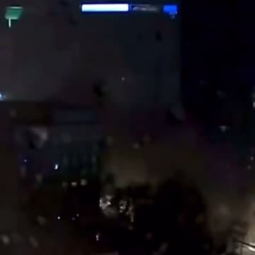 Crane topples onto Tampa Bay Times Building