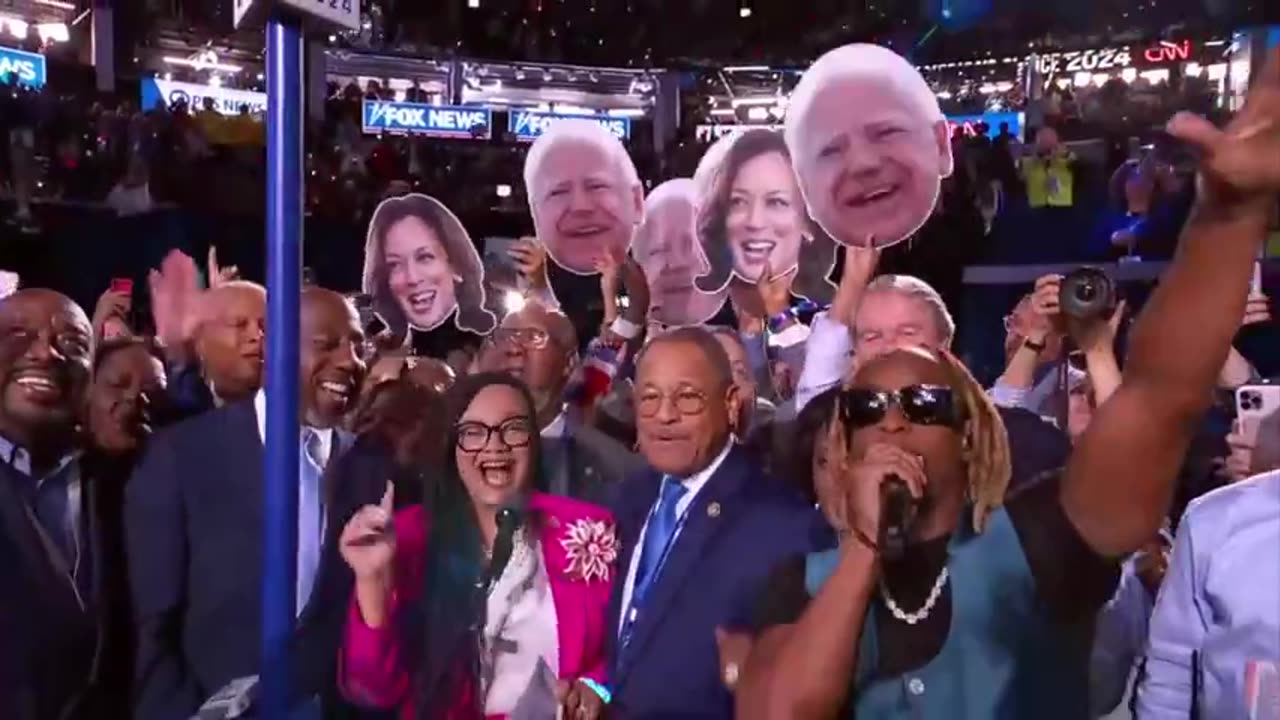 Lil Jon opens for Georgia's delegates at the DNC.