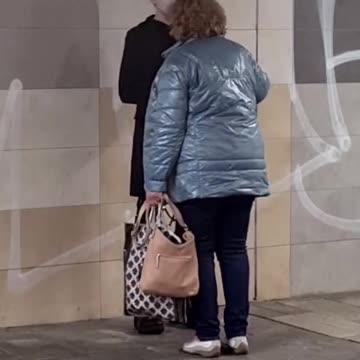 IC3PEAK,NASTYA KRESLINA - В золотых цепях я утопаю в болоте,NDLESS,АЙСПИК,АНАСТАСИЯ КРЕСЛИНА НАСТЯ #IC3PEAK