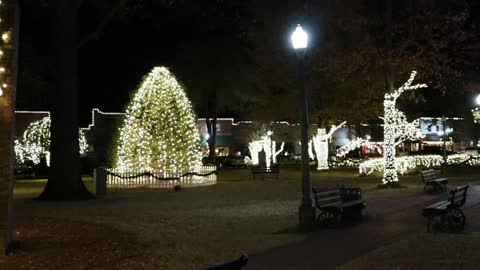 Holiday sights-Rossville's Gazebo & Collierville's The Square