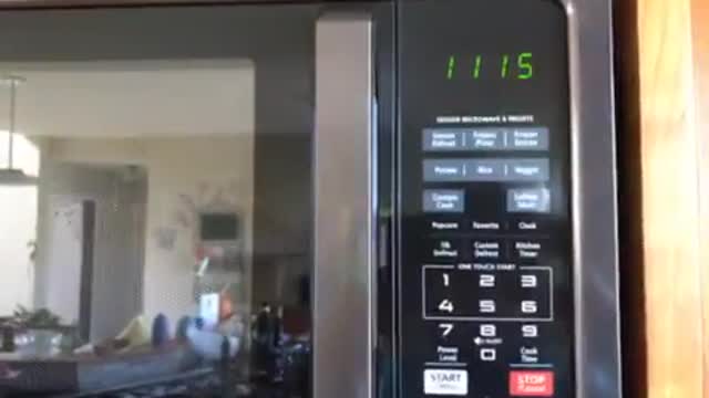 Microwave Oven with Smart Sensor, Easy Clean Interior, Toshiba EM131A5C SS Micro