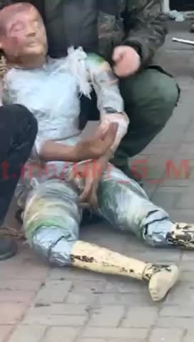 Ukraine is preparing a new fake. Russians tortured the plastic man to death. I