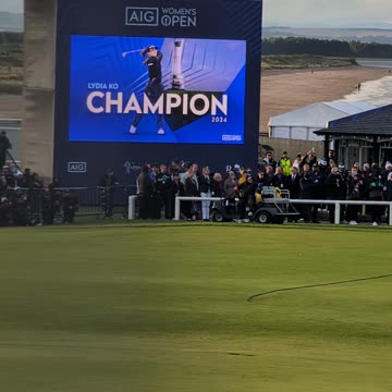 Lottie woad & Lydia ko Awaiting prize presentation AIG Woman's open Golf Championship St Andrews