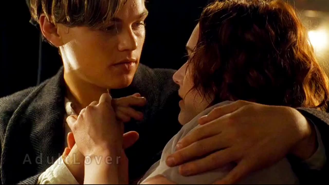 Titanic_kissing_sence