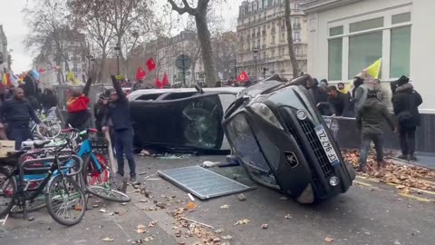 Multkulturní obohacení v Paříži