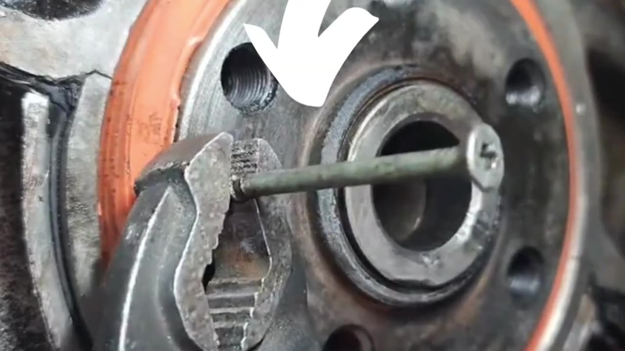 Accurate method of removing engine seal